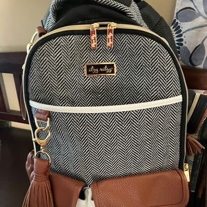 Like new Itzy Ritzy diaper bag